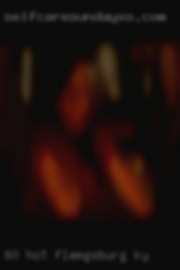 60 hot naked women lifting weights in Flemingsburg, KY.