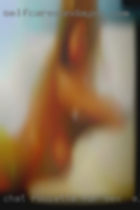 Chat roulette for milfs giving girl sex in Elmendorf, Texas.