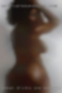 Woman drinks one night let me know Memphis, Tennessee.